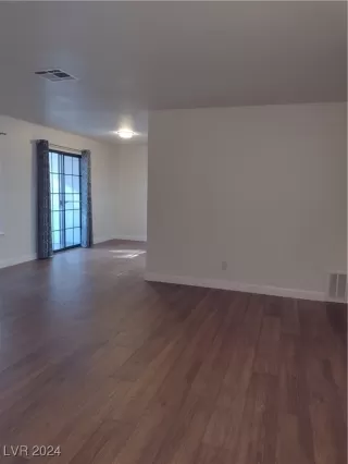 Photo #1: 2638347 Listing 