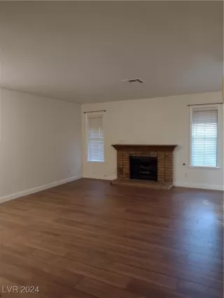 Photo #2: 2638347 Listing 