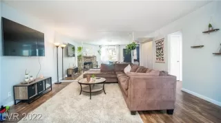 Photo #2: 2638367 Listing