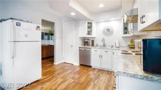 Photo #6: 2638367 Listing