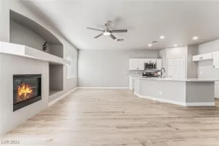 Photo #2: 2638433 Listing 