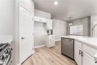 Photo #6: 2638433 Listing 