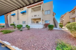 Photo #2: 2638455 Listing