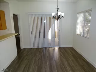 Photo #5: 2638458 Listing