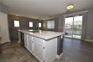 Photo #2: 2638459 Listing 
