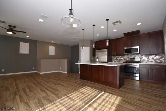 MLS: 2638488 Condo For Sale