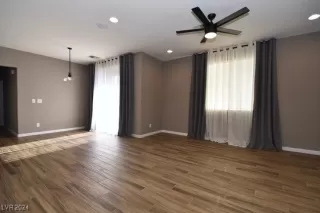 Photo #3: 2638488 Listing 