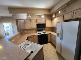 Photo #4: 2638512 Listing 