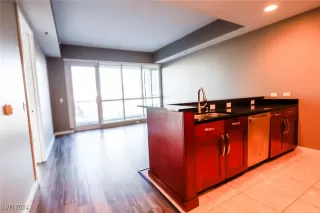 Photo #4: 2638537 Listing 