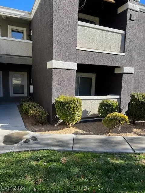 MLS: 2638552 Condo For Sale