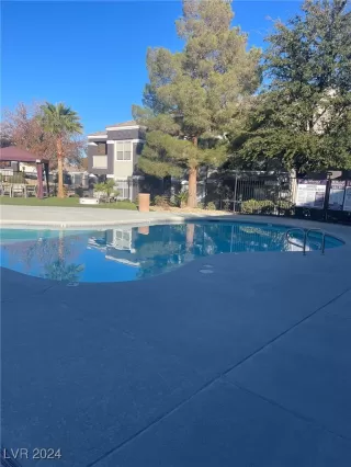 Photo #1: 2638552 Listing 