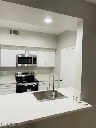 Photo #5: 2638552 Listing 