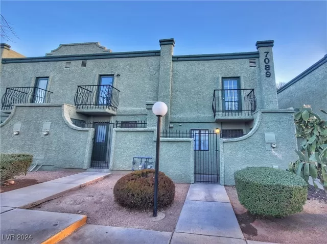 MLS: 2638637 Condo For Sale