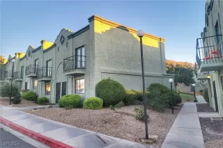 Photo #1: 2638637 Listing 