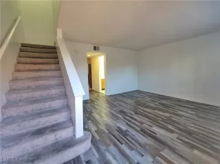 Photo #4: 2638637 Listing 