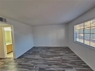Photo #5: 2638637 Listing 