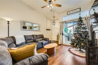 Photo #5: 2638660 Listing