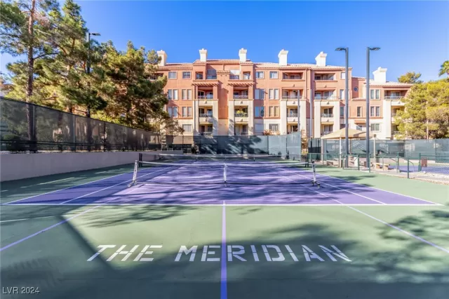 MLS: 2638664 Condo For Sale