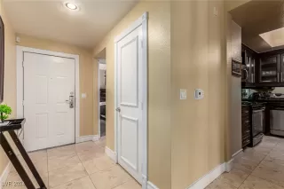 Photo #2: 2638664 Listing