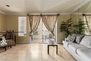 Photo #6: 2638664 Listing