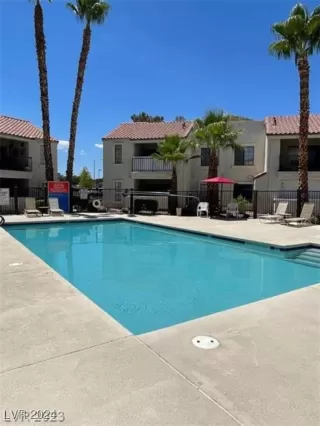 Photo #2: 2638688 Listing 