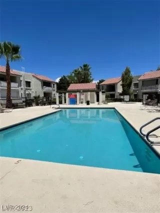 Photo #3: 2638688 Listing 