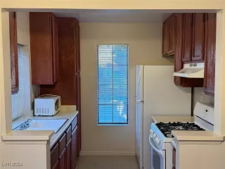 Photo #6: 2638688 Listing 