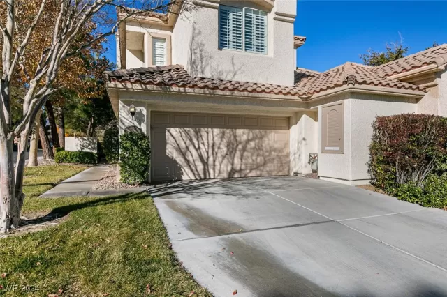 MLS: 2638691 Condo For Sale