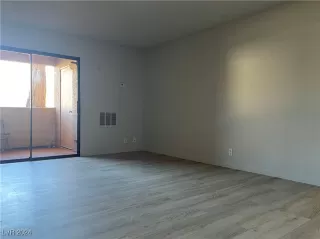 Photo #5: 2638724 Listing 