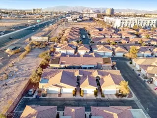 Photo #6: 2638743 Listing 