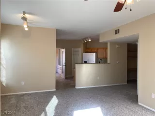 Photo #3: 2638750 Listing