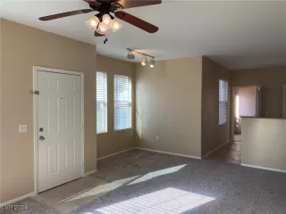 Photo #4: 2638750 Listing