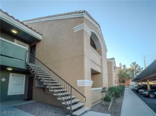 Photo #2: 2638752 Listing 