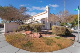 Photo #2: 2638766 Listing 