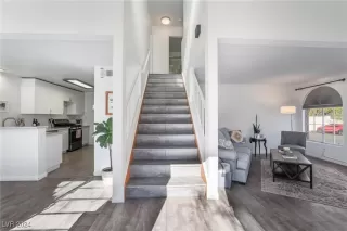 Photo #5: 2638766 Listing 