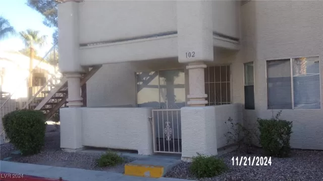 MLS: 2638781 Condo For Sale