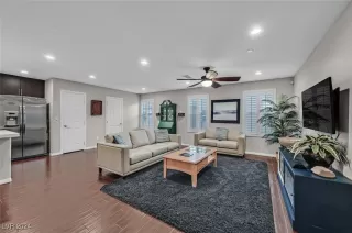 Photo #6: 2638796 Listing