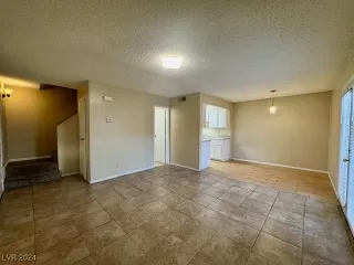 Photo #3: 2638799 Listing 