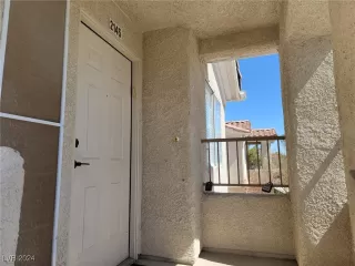 Photo #2: 2638824 Listing 