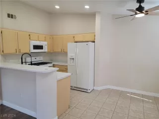 Photo #5: 2638824 Listing 