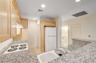 Photo #6: 2638840 Listing 