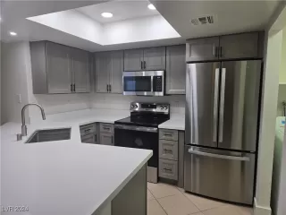 Photo #1: 2638852 Listing 