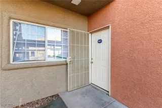 Photo #1: 2638879 Listing 