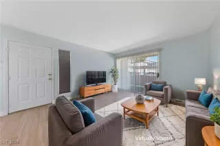 Photo #2: 2638886 Listing