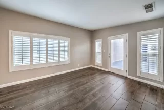 Photo #4: 2638908 Listing