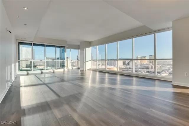 MLS: 2638936 Condo For Sale