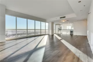 Photo #1: 2638936 Listing 