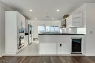 Photo #5: 2638936 Listing 