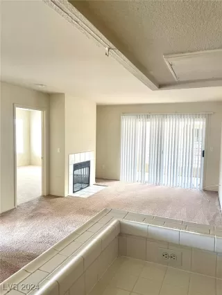 Photo #4: 2638943 Listing 