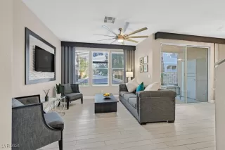 Photo #1: 2638948 Listing